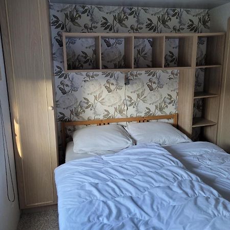 Camping De Blauwe Reiger Pieterzijl Экстерьер фото